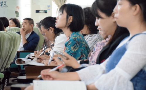 書香浸潤東坡，專業點亮未來——第三期“點燈人”兒童閱讀種子教師線下培訓圓滿收官